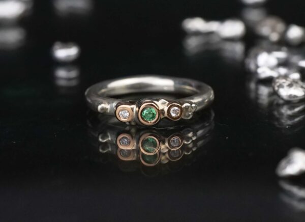 SILVER DIAMOND AND EMERALD RING