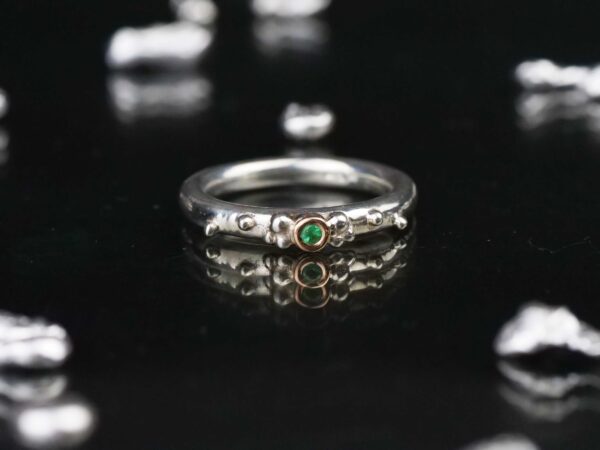 SILVER EMERALD RING