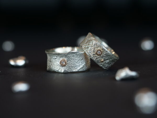 SILVER DIAMOND RING - Image 2
