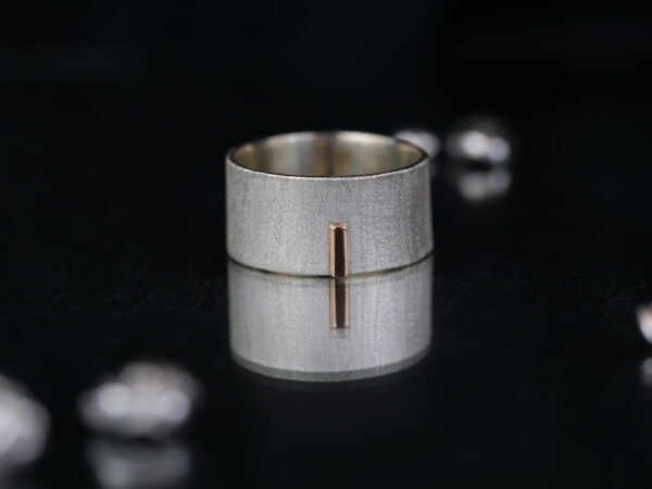 SILVER RING