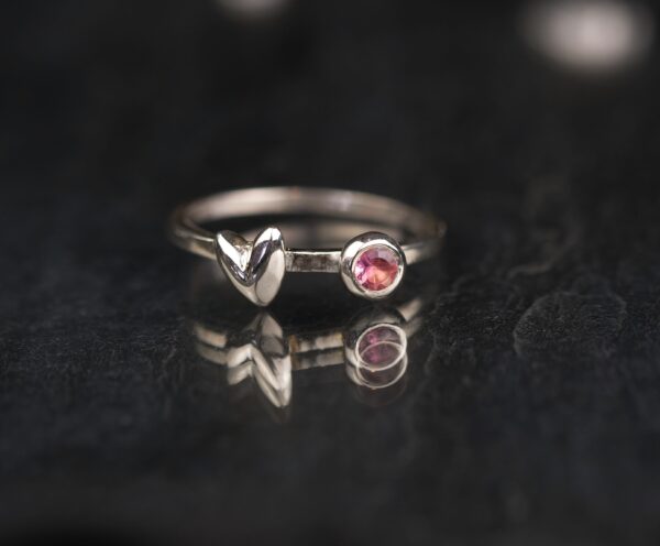 SILVER TOURMALINE HEART RING